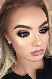 Smokey Eyes with Nude Lips